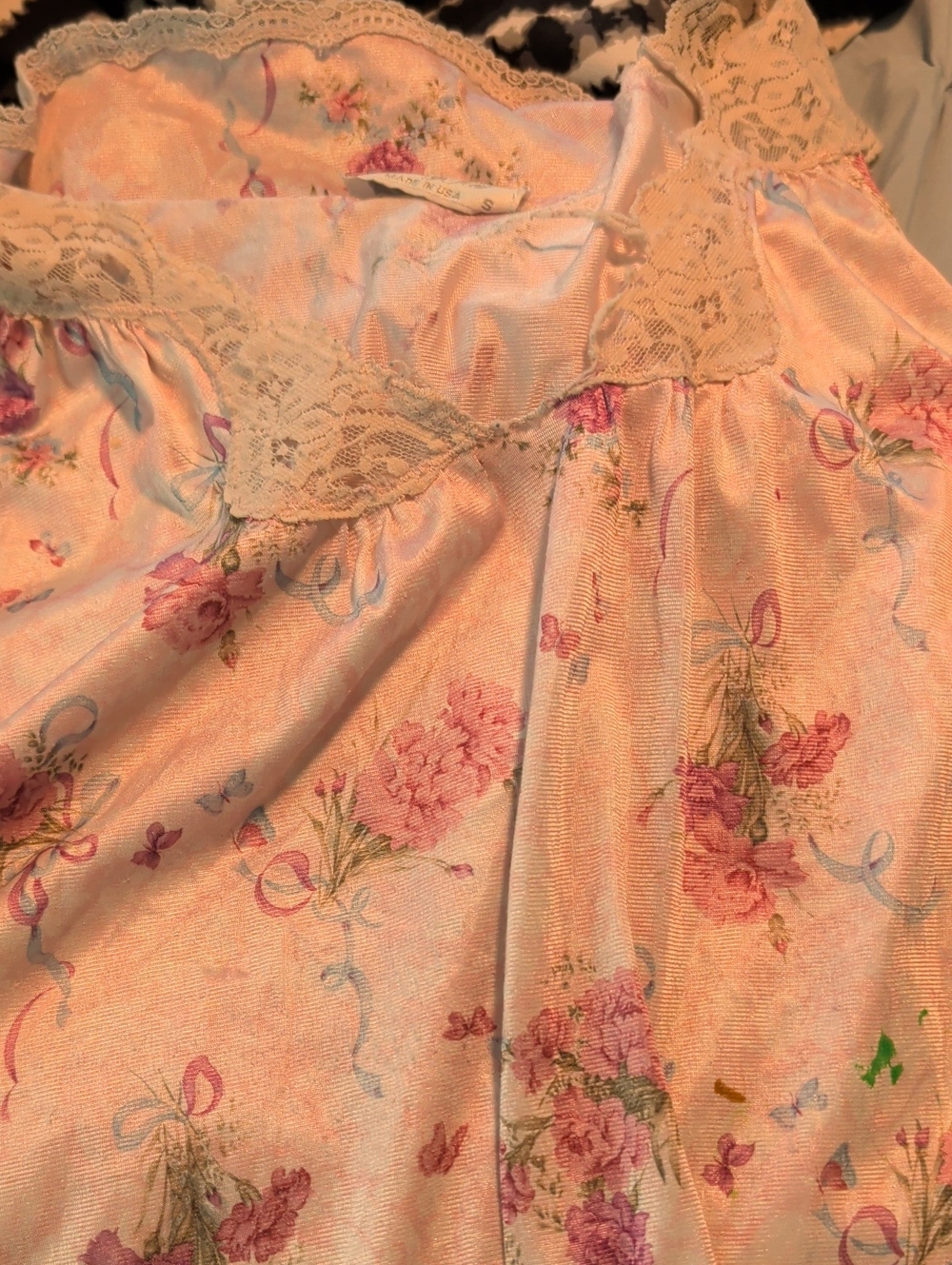 Vintage 80's Vanity Fair Floral Lace-Trim Nightgown - Picture 7 of 9